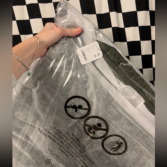 NWT Free People FP Movement quilted carryall - Picture 5 of 6